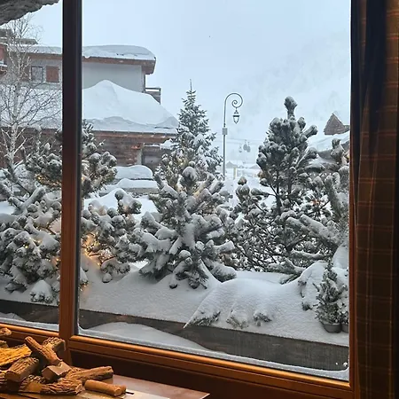 Les 2 Ours Apartment *